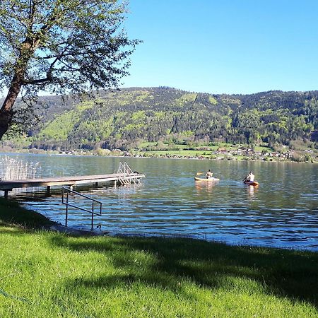 Maren Seeblick Appartement Haus Haensel&Gretel Direkt Am Ossiacher See Mit Hallenbad Stiegl Buitenkant foto