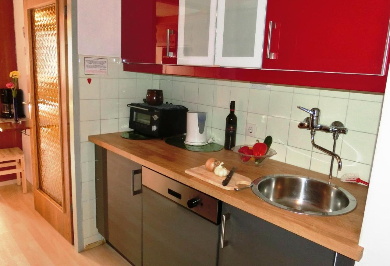 Maren Seeblick Appartement Haus Haensel&Gretel Direkt Am Ossiacher See Mit Hallenbad Stiegl Buitenkant foto