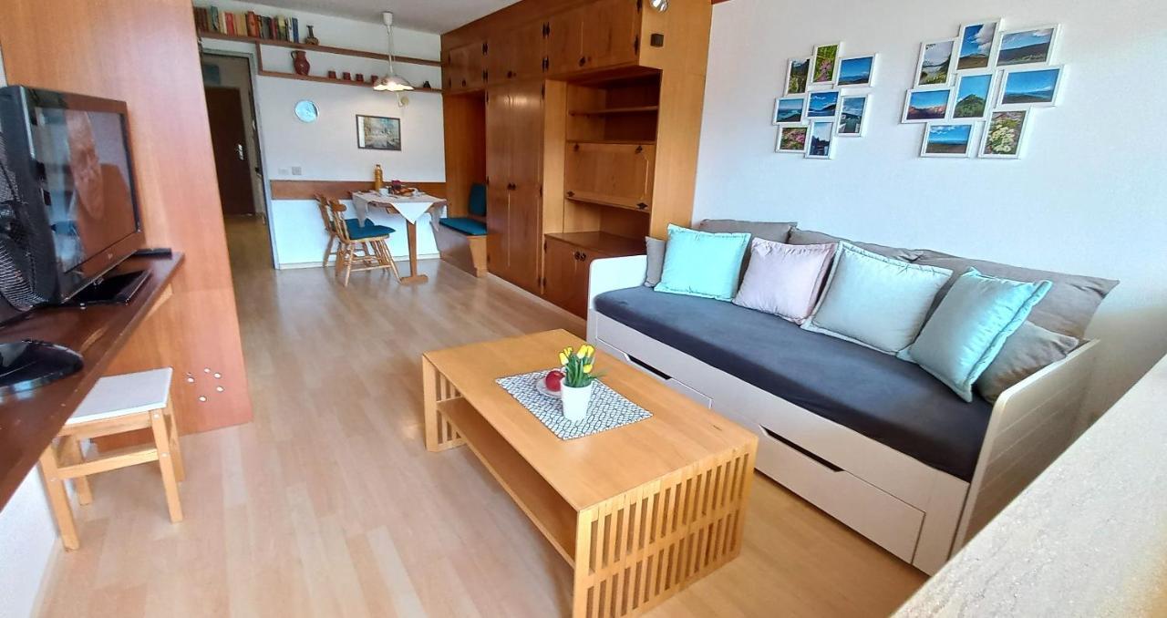 Maren Seeblick Appartement Haus Haensel&Gretel Direkt Am Ossiacher See Mit Hallenbad Stiegl Buitenkant foto