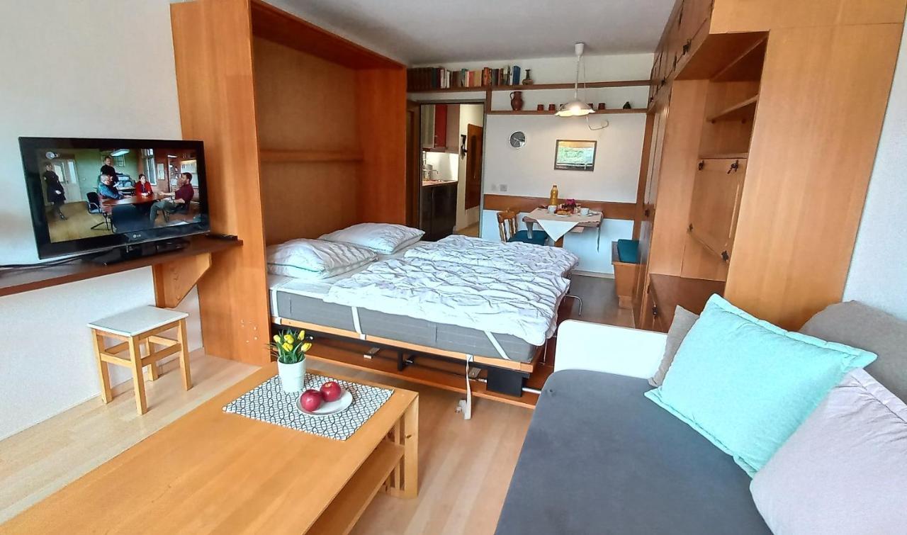 Maren Seeblick Appartement Haus Haensel&Gretel Direkt Am Ossiacher See Mit Hallenbad Stiegl Buitenkant foto